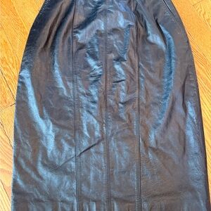 VTG Avanti Black Leather Pencil Skirt